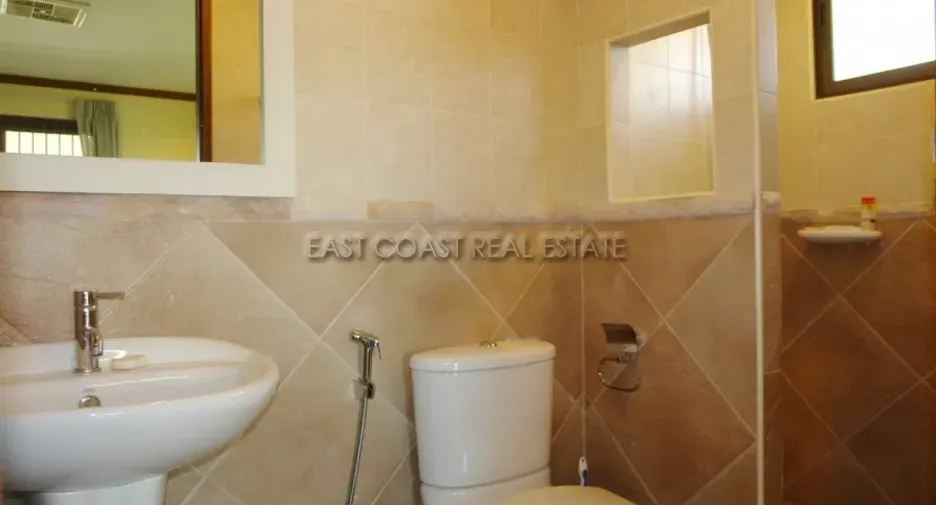 For rent 4 ベッドルーム house in Bang Lamung, Chonburi