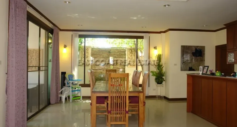 For rent 4 ベッドルーム house in Bang Lamung, Chonburi