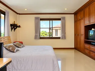 For rent 4 bedrooms house in Bang Lamung, Chonburi