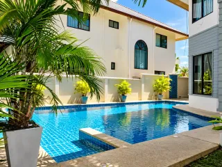 For rent 4 bedrooms house in Bang Lamung, Chonburi