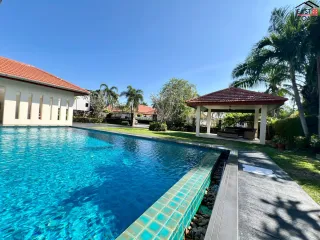 For rent and for sale 4 bedrooms house in Bang Lamung, Chonburi