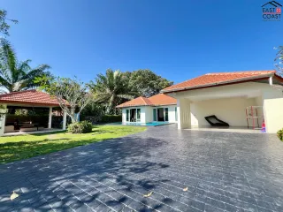 For rent and for sale 4 bedrooms house in Bang Lamung, Chonburi