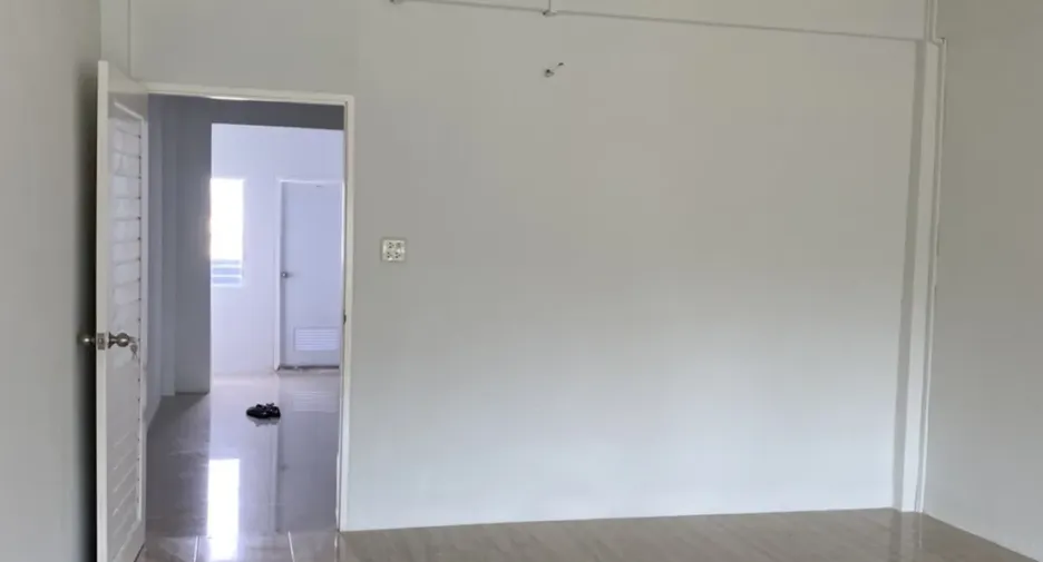 Продажа 2 спальни торговое помещение в Suan Phueng, Ратбури