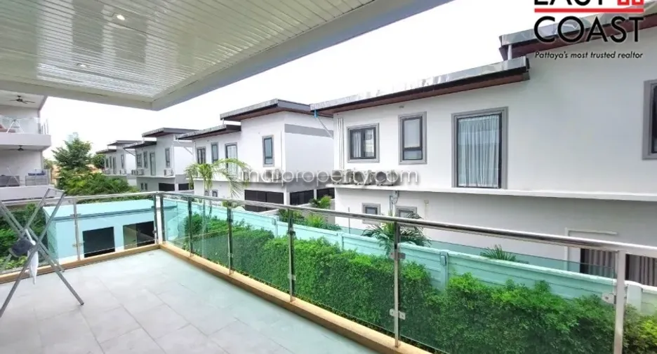 For rent and for sale 2 bedrooms condo in Jomtien, Pattaya
