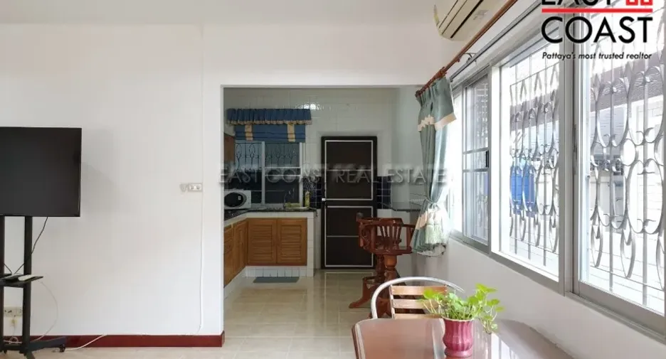 À louer et à vendre 4 chambres maison à Bang Lamung, Chonburi