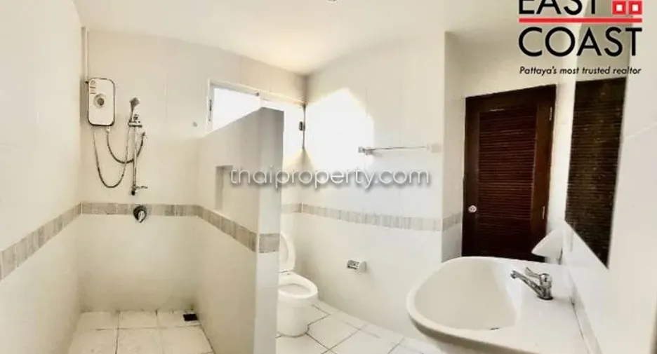 For rent and for sale 3 bedrooms house in Bang Lamung, Chonburi