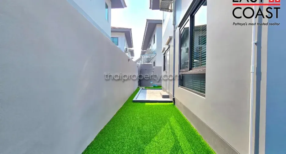 For rent and for sale 3 bedrooms house in Bang Lamung, Chonburi