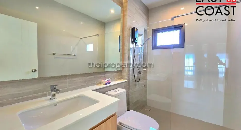 For rent and for sale 3 bedrooms house in Bang Lamung, Chonburi
