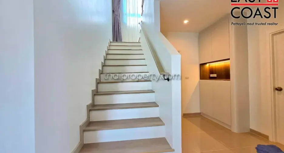 For rent and for sale 3 bedrooms house in Bang Lamung, Chonburi