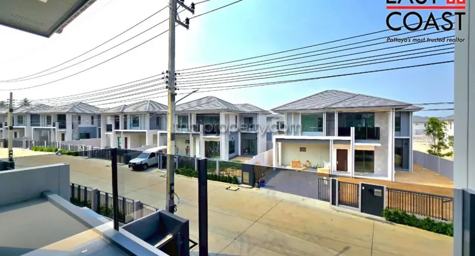 For rent and for sale 3 bedrooms house in Bang Lamung, Chonburi