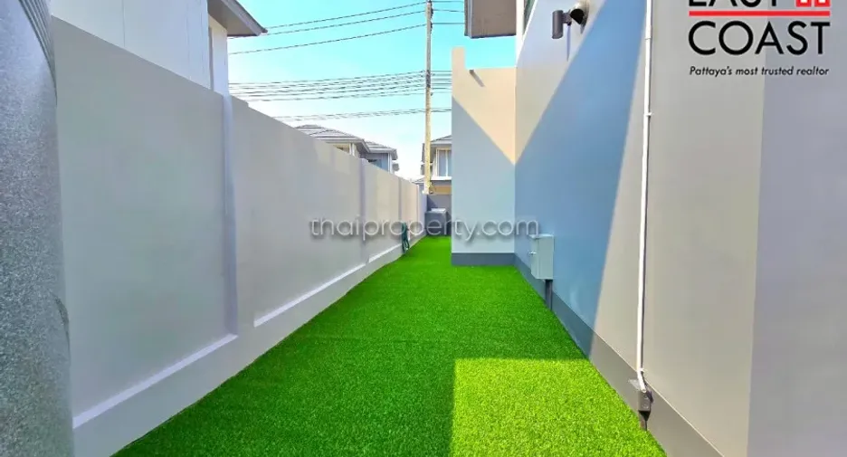 For rent and for sale 3 bedrooms house in Bang Lamung, Chonburi