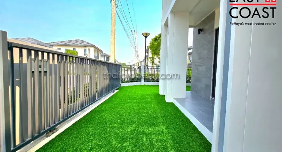 For rent and for sale 3 bedrooms house in Bang Lamung, Chonburi