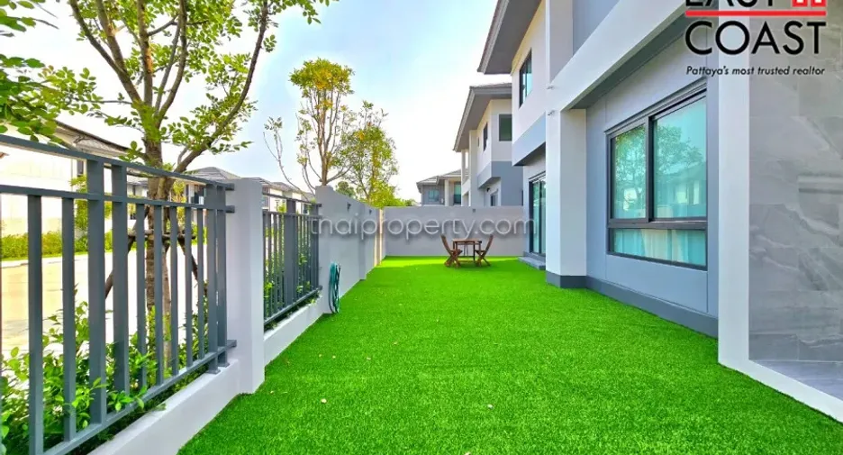 For rent and for sale 3 bedrooms house in Bang Lamung, Chonburi