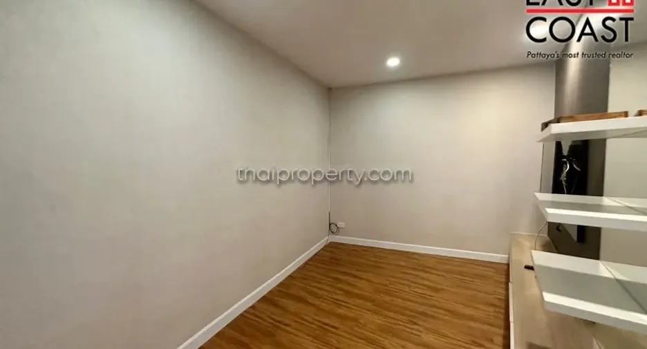 For rent and for sale 2 bedrooms condo in Bang Lamung, Chonburi