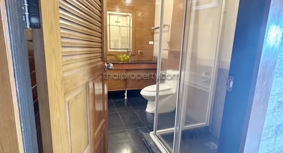 For rent and for sale 1 bed condo in Bang Lamung, Chonburi