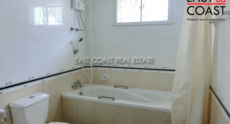 For rent そして for sale 3 ベッドルーム house in Bang Lamung, Chonburi