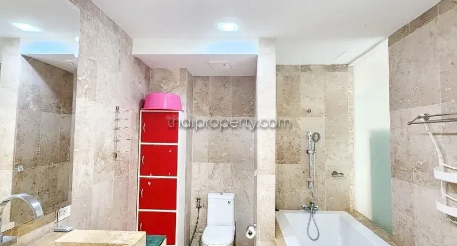 À vendre 3 chambres condo à Bang Lamung, Chonburi