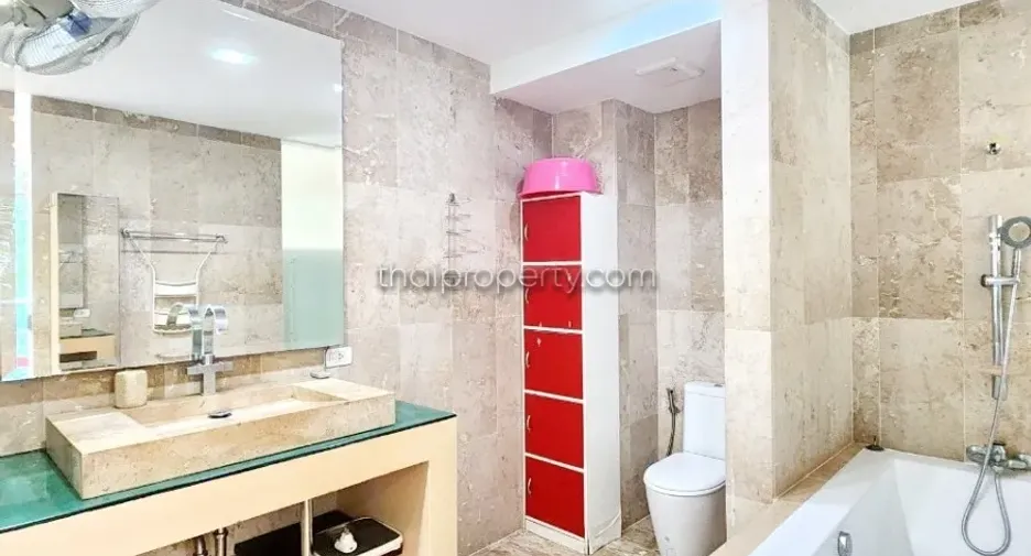 À vendre 3 chambres condo à Bang Lamung, Chonburi