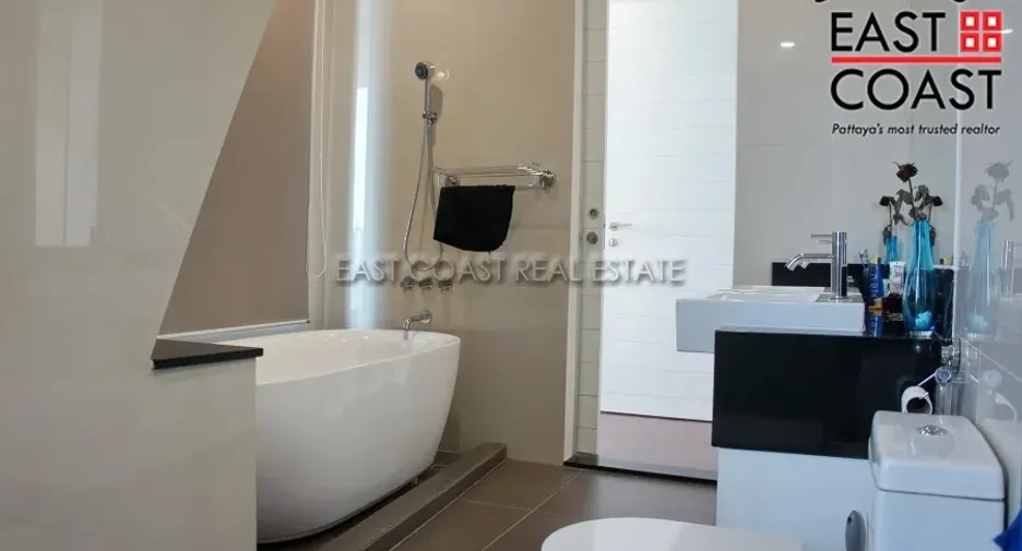 Продажа 4 спальни кондо в Na Jomtien, Паттайя