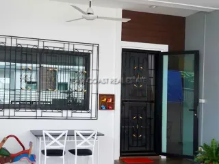 For rent そして for sale 2 ベッドルーム house in Bang Lamung, Chonburi