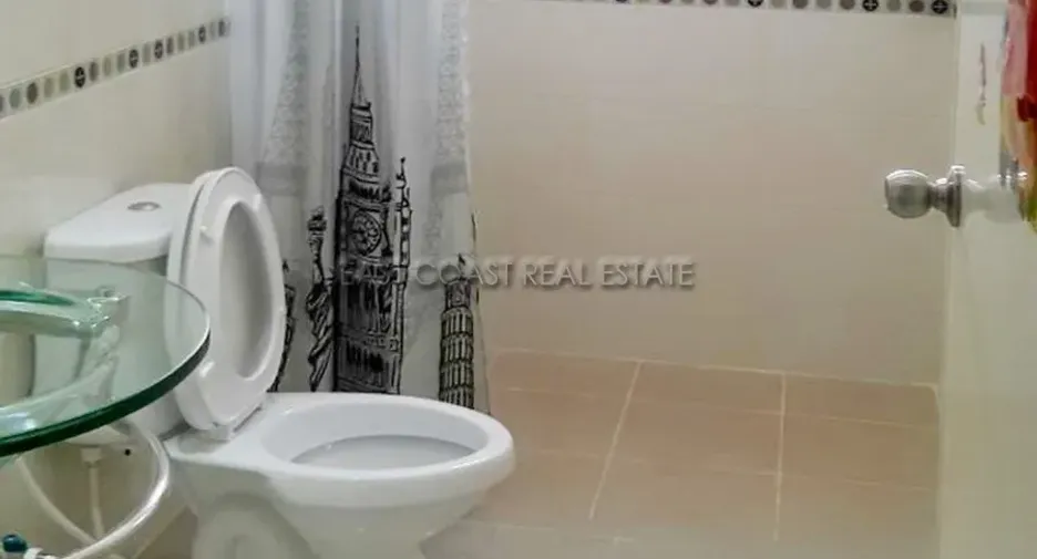 For rent そして for sale 2 ベッドルーム house in Bang Lamung, Chonburi