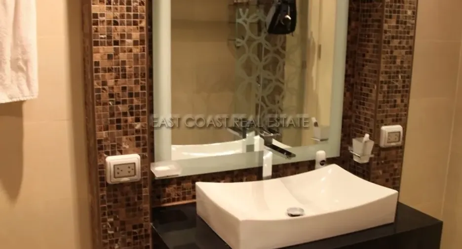 For rent 1 bed condo in Bang Lamung, Chonburi