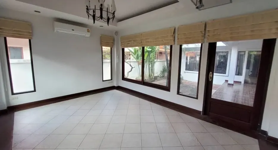 For rent 3 ベッドルーム house in Bang Yai, Nonthaburi