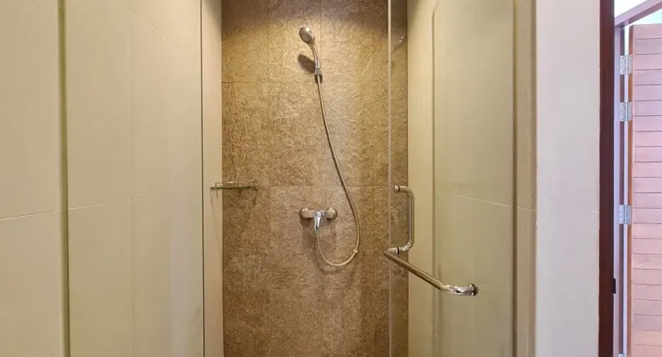 For rent and for sale 1 bed condo in Bang Lamung, Chonburi