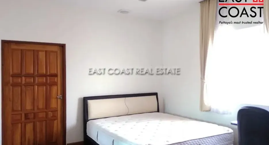 For rent and for sale 4 bedrooms house in Bang Lamung, Chonburi