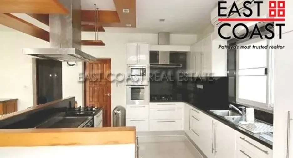 For rent and for sale 4 bedrooms house in Bang Lamung, Chonburi