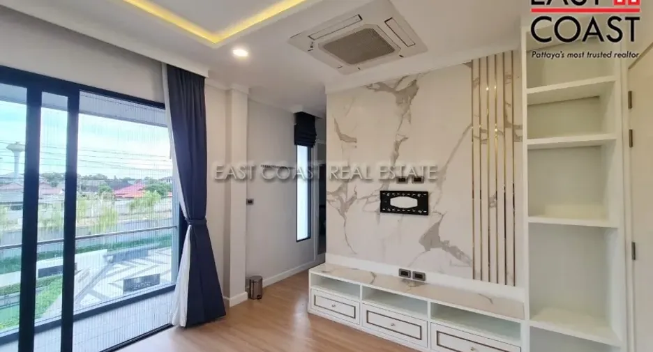À louer et à vendre 3 chambres maison à Bang Lamung, Chonburi