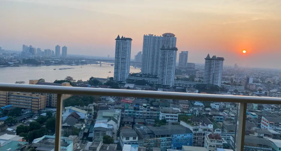 For sale and for rent 3 bedrooms condo in Bang Kho Laem, Bangkok
