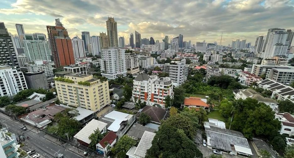 À louer 3 chambres condo à Watthana, Bangkok