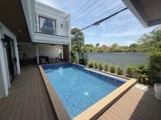 出租 4 卧室 别墅 在 Bang Lamung, Chon Buri