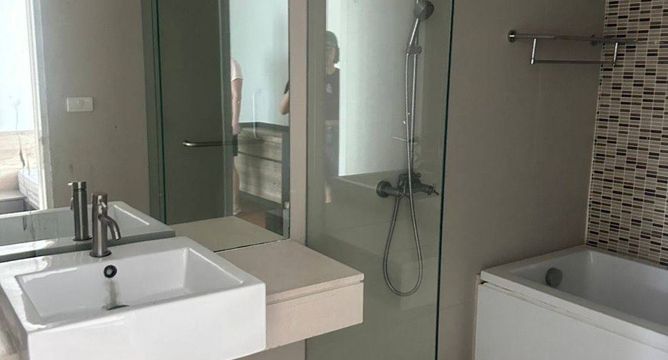 À vendre 3 chambres condo à Watthana, Bangkok