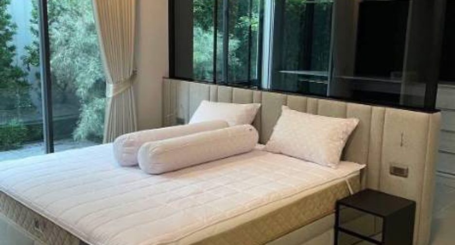 For rent 4 bedrooms house in Saphan Sung, Bangkok
