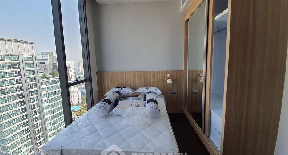 For rent 2 bedrooms condo in Khlong Toei, Bangkok