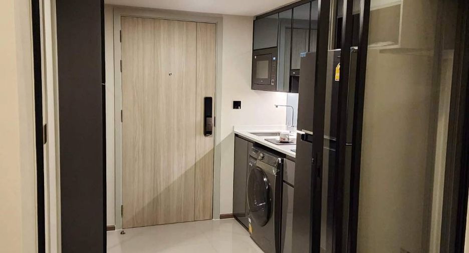 For rent 1 Beds condo in Bang Rak, Bangkok