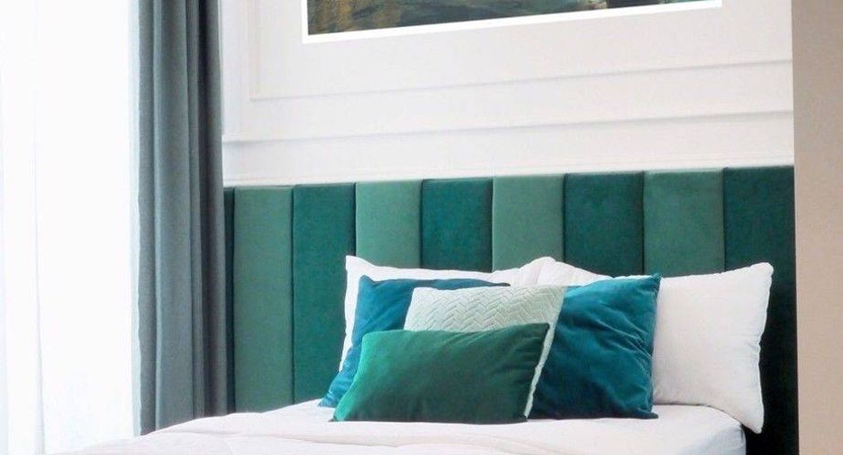 For sale 3 bedrooms condo in Khlong Toei, Bangkok