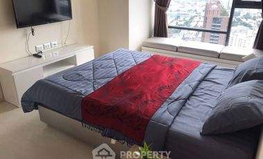 À vendre 1 chambre condo à Khlong Toei, Bangkok