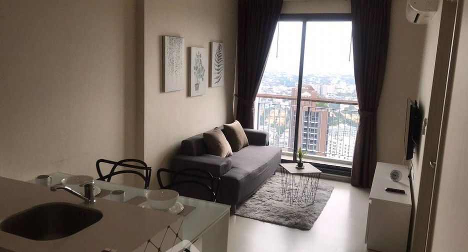 À vendre 1 chambre condo à Khlong Toei, Bangkok