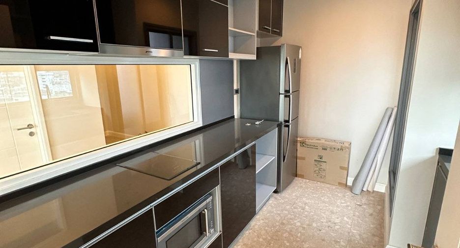 Wohnung zum Kauf mit 2 Zimmer in Khlong Toei, Bangkok