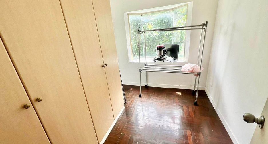 For sale 2 bedrooms condo in Chatuchak, Bangkok