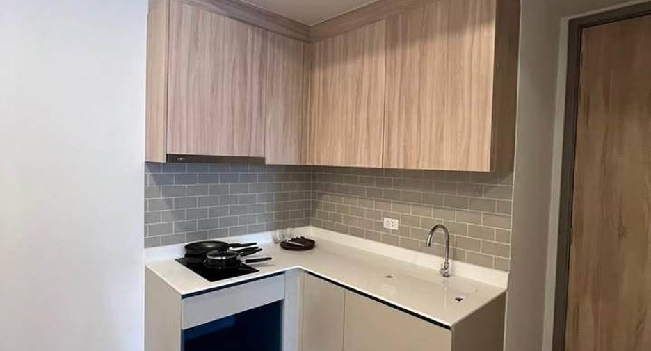 For sale 1 bed condo in Ratchathewi, Bangkok