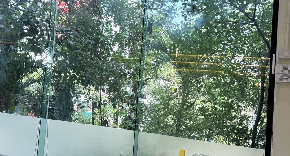Аренда торговое помещение в Щаттхана, Бангкок