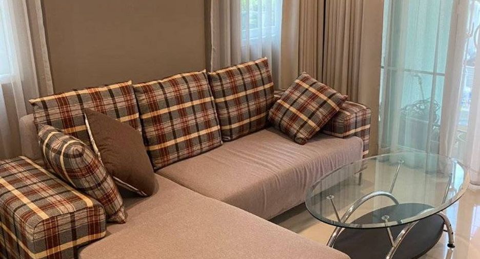 Аренда и продажа 3 спальни таунхаус в Суан Луанг, Бангкок