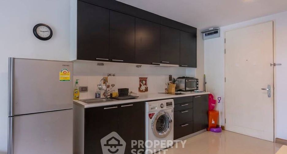 For sale 2 ベッドルーム condo in Watthana, Bangkok