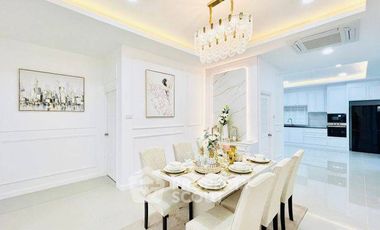 For sale 3 ベッドルーム villa in Bang Lamung, Chonburi