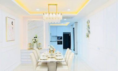 For sale 3 ベッドルーム villa in Bang Lamung, Chonburi