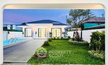 For sale 3 ベッドルーム villa in Bang Lamung, Chonburi